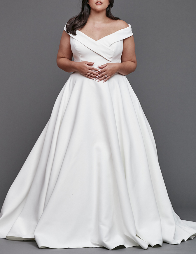 Lela Halo by Lovely Bride